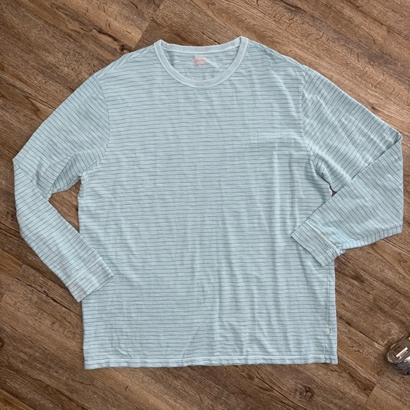 Vineyard Vines • Island Garment Dyed Slub Crewneck Long Sleeve - Picture 1 of 7